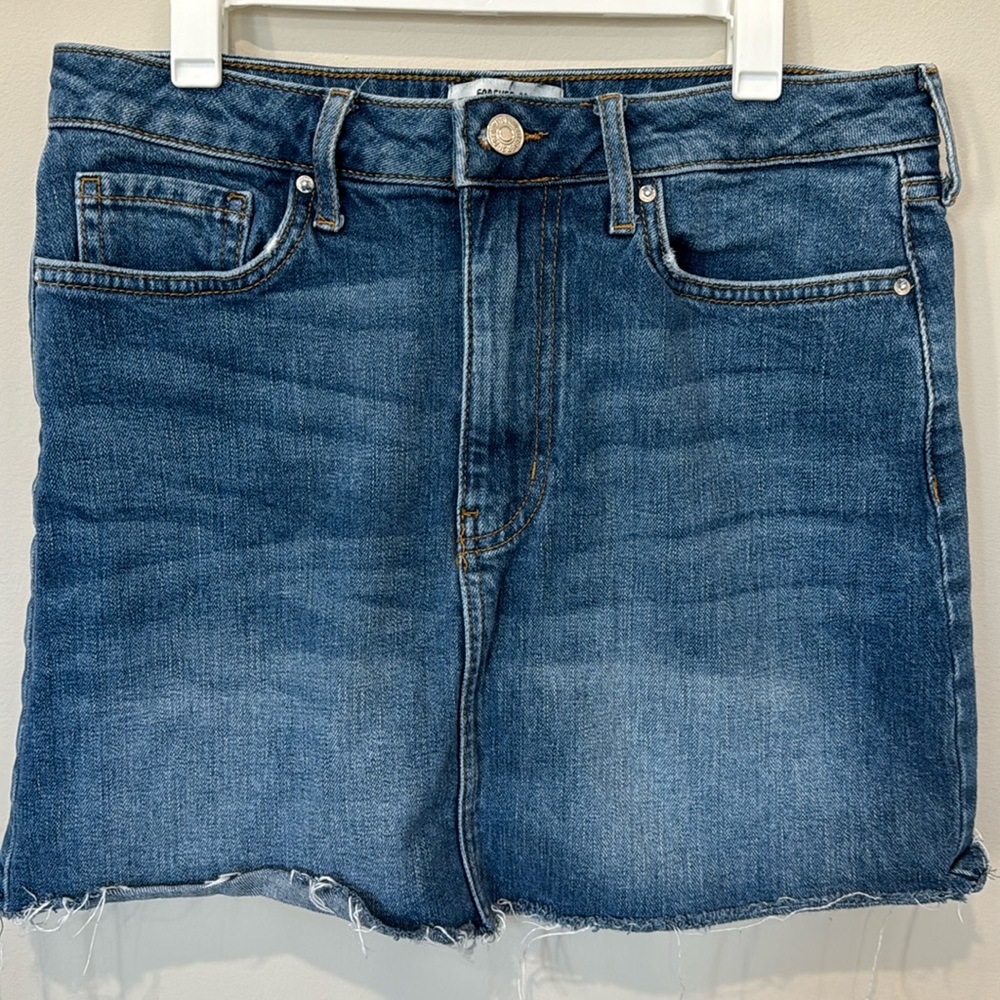 Forever 21 Mini Skirt | Medium | 28 waist | Jean Skirt